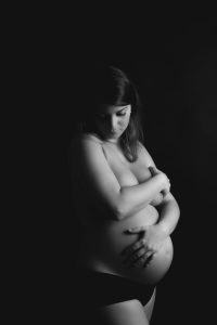 maternity session in Aberdeen
