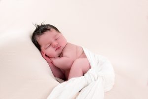 newborn session in Aberdeen